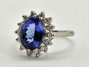 0813: Vintage: 18ct Gold Persian Blue Tanzanite Diamonds Halo Cluster Ring- fabulous