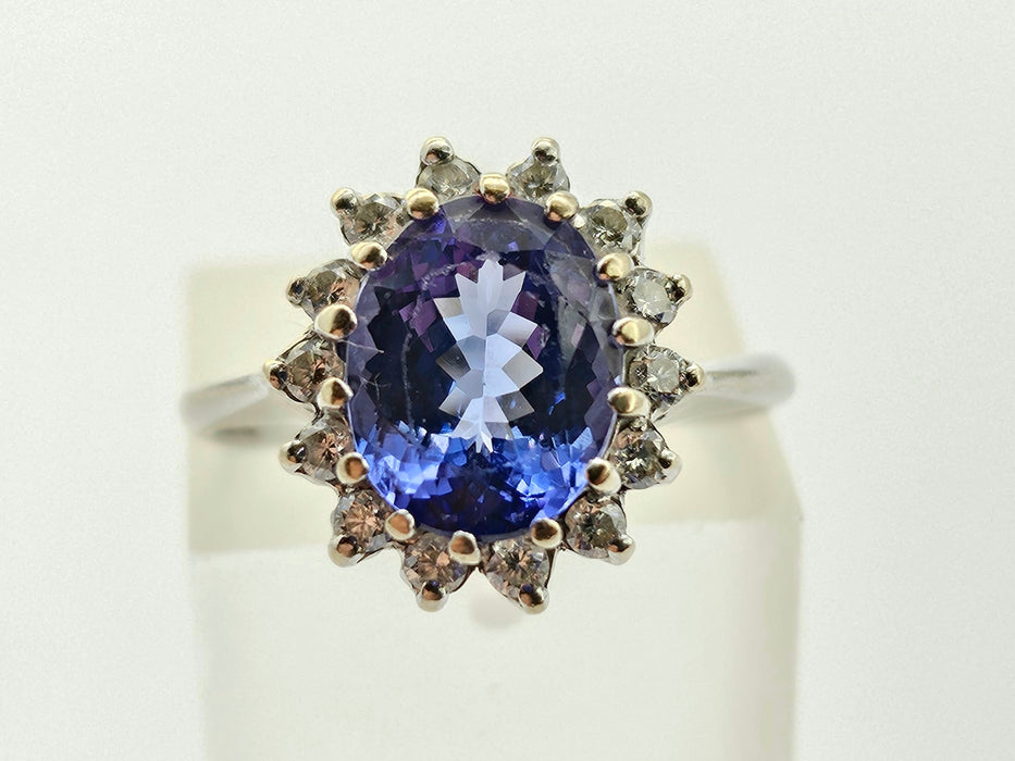 6500 Vintage: 18ct White Gold 2.06ct Tanzanite & Diamond Halo Cluster Ring