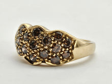 Load image into Gallery viewer, 0827: Vintage: 9ct Gold 17 Champagne Diamonds Geometric Cluster Ring- Lush
