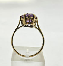 Load image into Gallery viewer, 0829: Vintage: 9ct Gold Lilac Amethyst Cocktail Ring -Date-Mark 1979- 46 Years old
