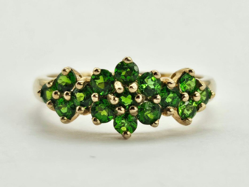 0830: Vintage: 9ct Gold 15 Diopsides Geometric Cluster Ring- gorgeous green