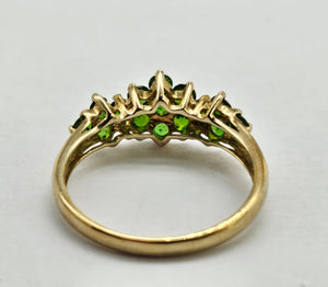 0830: Vintage: 9ct Gold 15 Diopsides Geometric Cluster Ring- gorgeous green