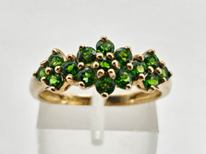 0830: Vintage: 9ct Gold 15 Diopsides Geometric Cluster Ring- gorgeous green