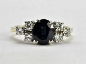 0684: Vintage:18ct Blue Sapphire Diamonds Trefoil Ring