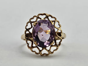 0789: Vintage: Rare: 9ct Gold Lilac Amethyst Heart Set Ring- Date-Mark 1959 - 65 years old