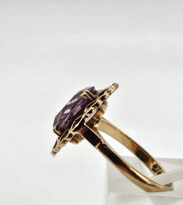 Vintage: Rare: 9ct Gold Lilac Amethyst Heart Set Ring — From 1959