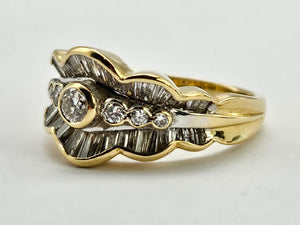 0808: Vintage: 18ct Gold Art Deco Style ( 1ct) Diamonds Ring- sparkling symmetry