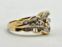 Load image into Gallery viewer, 0808: Vintage: 18ct Gold Art Deco Style ( 1ct) Diamonds Ring- sparkling symmetry
