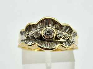 0808: Vintage: 18ct Gold Art Deco Style ( 1ct) Diamonds Ring- sparkling symmetry