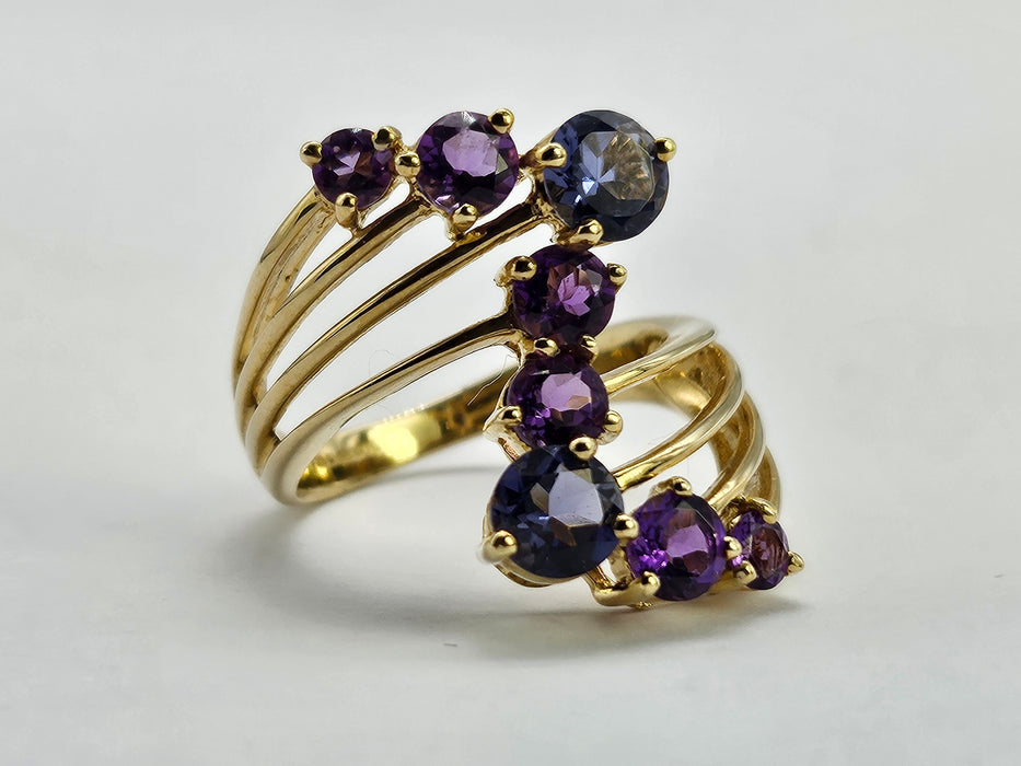 6319- Vintage 9ct Gold Iolites Amethysts Abstract Cocktail Ring