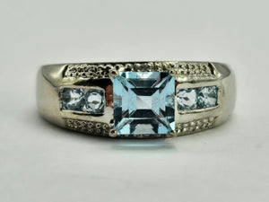 0531: Vintage: 9ct White Gold Swiss Blue Topaz Diamonds Dress/Stacker Ring