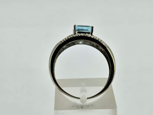 0531: Vintage: 9ct White Gold Swiss Blue Topaz Diamonds Dress/Stacker Ring