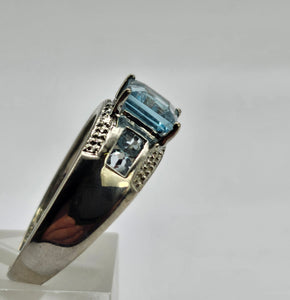 0531: Vintage: 9ct White Gold Swiss Blue Topaz Diamonds Dress/Stacker Ring