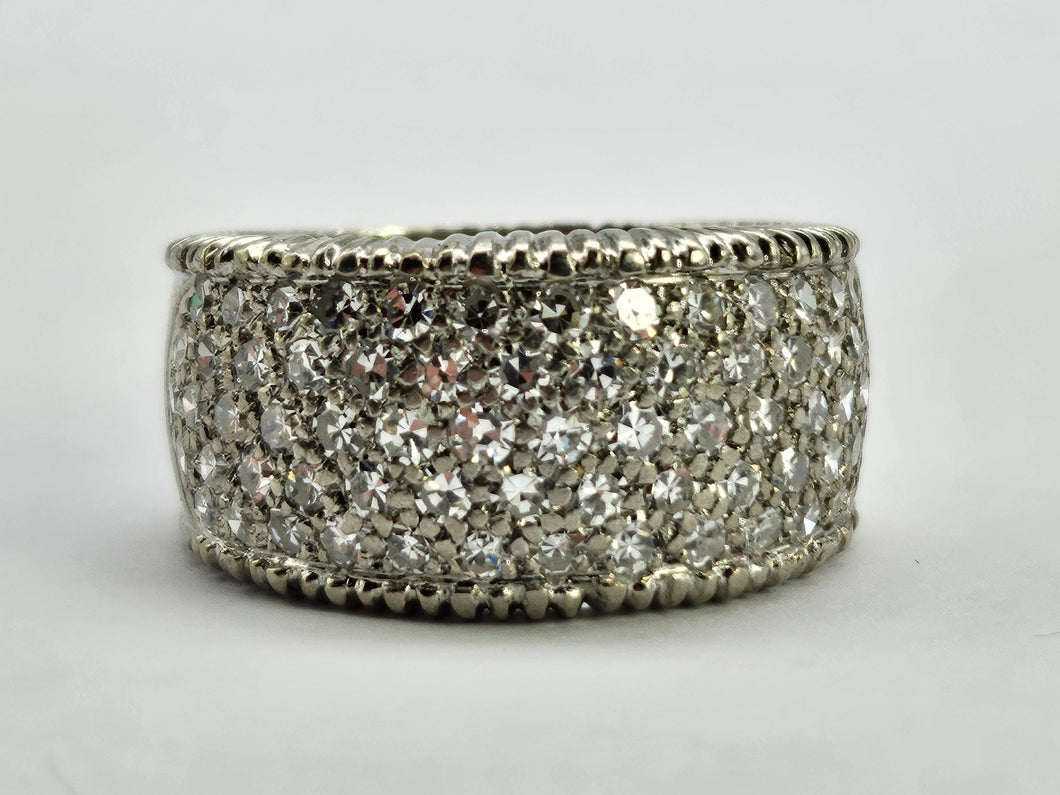 0572: Vintage: Magnificent 18ct White Gold (1.75ct)Diamonds Statement Ring- incredibly sparkly