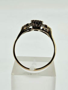 0675: Vintage: 18ct Gold Art Deco Full Round Cut Diamond Solitaire- around 100 years old,