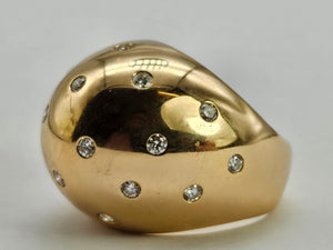 0832: Vintage: Spectacular 18ct Gold Diamonds (0.76ct) Ring- a mighty statement piece