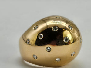 0832: Vintage: Spectacular 18ct Gold Diamonds (0.76ct) Ring- a mighty statement piece