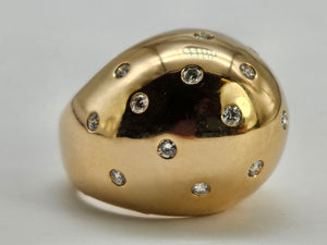 0832: Vintage: Spectacular 18ct Gold Diamonds (0.76ct) Ring- a mighty statement piece