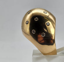 Load image into Gallery viewer, 0832: Vintage: Spectacular 18ct Gold Diamonds (0.76ct) Ring- a mighty statement piece
