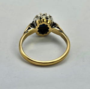 0580: Vintage Old: 18ct Gold French Blue Sapphires 10 Diamonds Cluster Ring