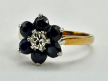 Cargar imagen en el visor de la galería, 0582: Vintage: 18ct Gold: Blue Sapphire Diamond Floral Ring- super quality
