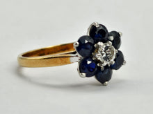 Cargar imagen en el visor de la galería, 0582: Vintage: 18ct Gold: Blue Sapphire Diamond Floral Ring- super quality
