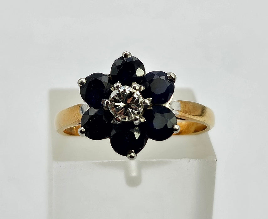6313  Vintage: 18ct Gold: Blue Sapphire Diamond Floral Ring- super quality