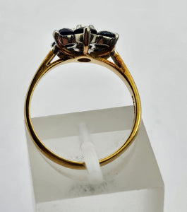 0582: Vintage: 18ct Gold: Blue Sapphire Diamond Floral Ring- super quality