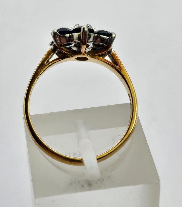 6313  Vintage: 18ct Gold: Blue Sapphire Diamond Floral Ring- super quality