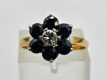 Cargar imagen en el visor de la galería, 0582: Vintage: 18ct Gold: Blue Sapphire Diamond Floral Ring- super quality
