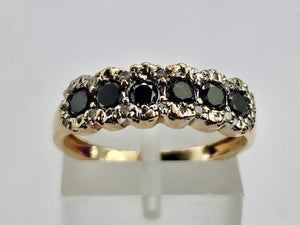 0711: Vintage: 9ct Gold Black White Diamonds "Salt &amp; Pepper"&nbsp; Stacker Ring- exquisite