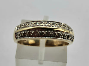 0713: Vintage: 9ct Gold Tiered Diamonds Stacker/Dress Ring