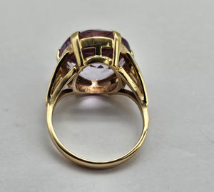 0723: Vintage: Statement: 9ct Gold Round Cut Lilac Amethyst Ring- mature hues, lovely colours