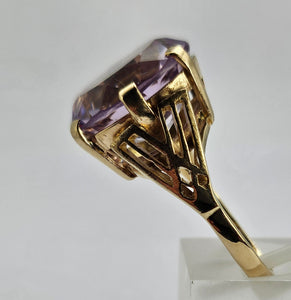 0723: Vintage: Statement: 9ct Gold Round Cut Lilac Amethyst Ring- mature hues, lovely colours