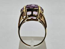 Load image into Gallery viewer, 0723: Vintage: Statement: 9ct Gold Round Cut Lilac Amethyst Ring- mature hues, lovely colours
