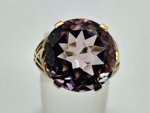 Load image into Gallery viewer, 0723: Vintage: Statement: 9ct Gold Round Cut Lilac Amethyst Ring- mature hues, lovely colours
