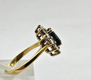 0752: Vintage: 18ct Gold French Blue Sapphire 12 Diamonds Diana Style Cluster Ring- Luscious