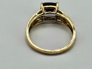 0898: Vintage: Rare: 9ct Gold Cushion Cut Purple Tourmaline Diamonds Cocktail Ring- lovely