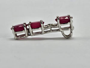 0904: Vintage: 9ct White Gold Rubies Diamonds Pendant- elegant,, eye catcher