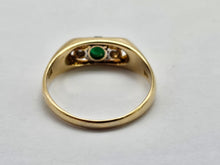 Load image into Gallery viewer, 0910: Vintage: 18ct Gold Art Deco Emerald Diamonds Stacker/Dress Ring- lovely symmetry
