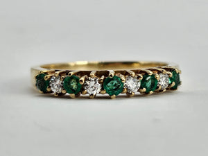 0709: Vintage: 9ct Yellow Gold Emeralds Diamonds Stacker Ring - demure, sparkling