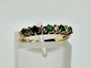 0709: Vintage: 9ct Yellow Gold Emeralds Diamonds Stacker Ring - demure, sparkling