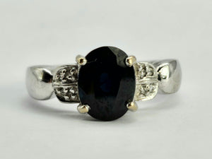 0773: Vintage: 18ct White Gold Royal Blue Sapphires Diamonds Ring- crisp, clean, sparkling, nice weight