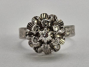 0797: Vintage: 18ct White Gold Round Cut Diamonds Flower Head Ring- Date =-Mark 1974