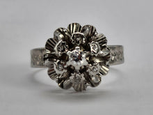 Load image into Gallery viewer, 0797: Vintage: 18ct White Gold Round Cut Diamonds Flower Head Ring- Date =-Mark 1974
