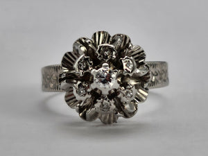 0797: Vintage: 18ct White Gold Round Cut Diamonds Flower Head Ring- Date =-Mark 1974