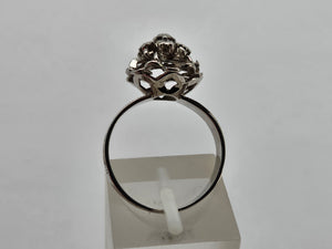 0797: Vintage: 18ct White Gold Round Cut Diamonds Flower Head Ring- Date =-Mark 1974