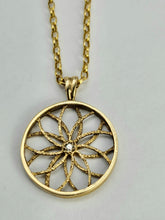 Load image into Gallery viewer, 0818: Vintage: 9ct Gold Necklace Diamond Pendant- beautifully paired
