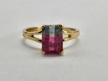 Cargar imagen en el visor de la galería, 0940: Vintage; Rare: 14ct Gold Bi- Colour &quot;Watermelon&quot; Tourmaline Ring
