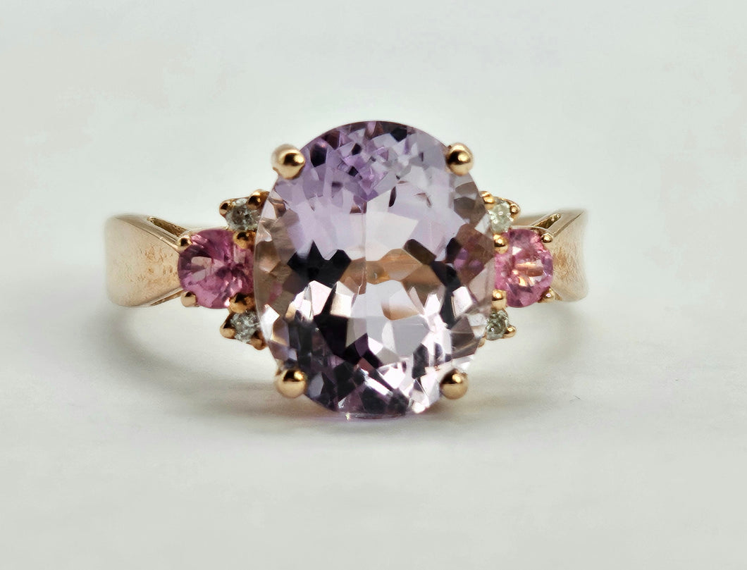 1006: Vintage: Rare 9ct Rose Gold Amethyst Morganites Diamonds Cocktail Ring- superb combination